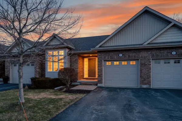 660 Albert ST #9, Fort Erie, ON L2A 0A1