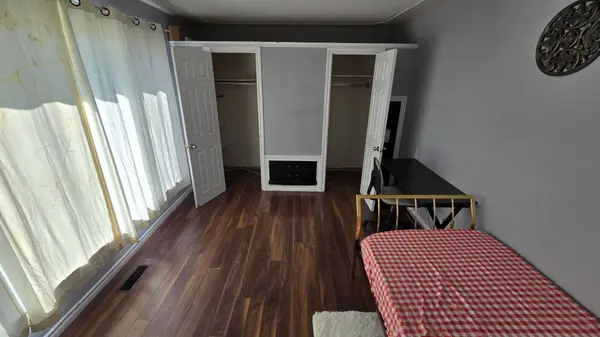 1774 Trafalgar ST, London East, ON N5W 1X6