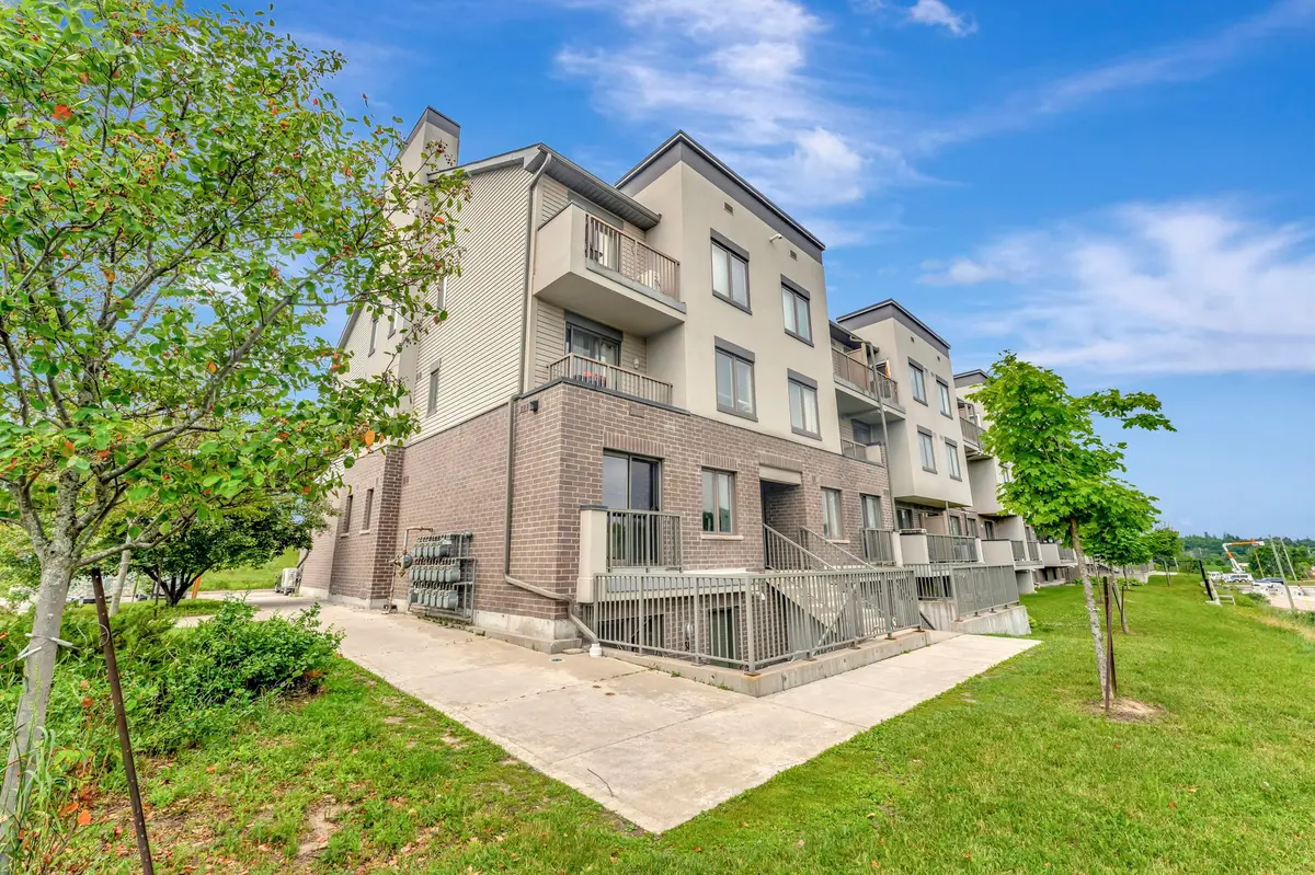 350 Fisher Mills RD #38, Cambridge, ON N3C 0G8