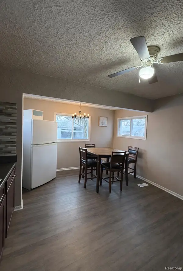 1025 Mill ST, Lincoln Park, MI 48146