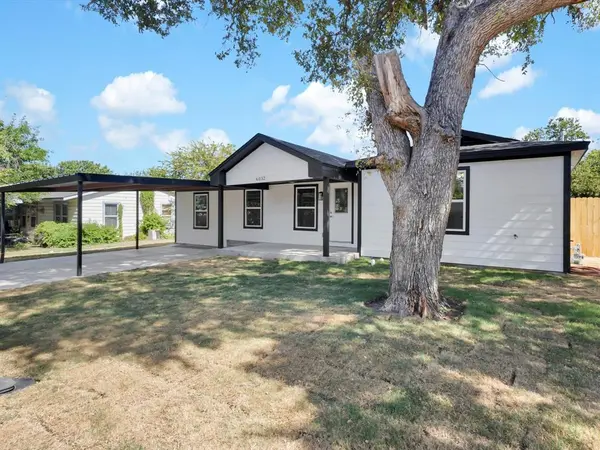 6032 Yeary Street, Lake Worth, TX 76135