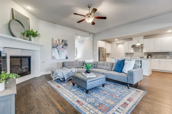 2165 Balcones Drive, Carrollton, TX 75010