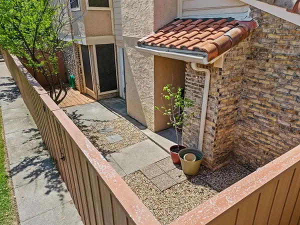 4241 Madera Road #4, Irving, TX 75038