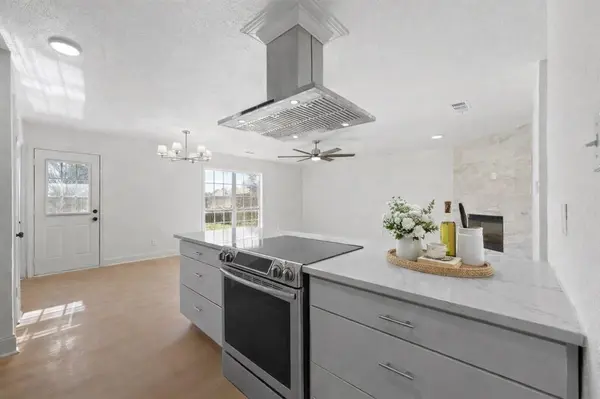 5516 Maple Lane, Rowlett, TX 75089