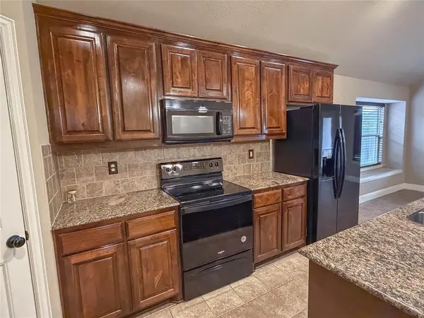 211 Range Road, Waxahachie, TX 75165