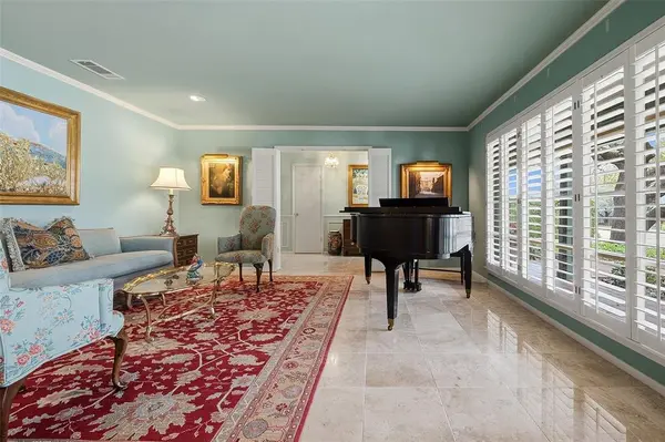 3908 Thistle Lane, Fort Worth, TX 76109