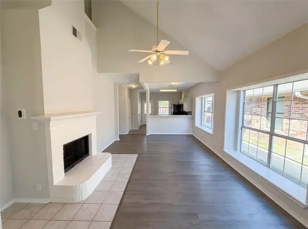 954 S Old Orchard Lane, Lewisville, TX 75067