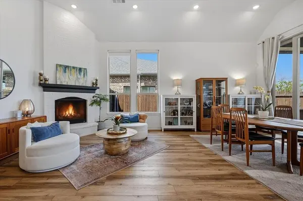 7433 Woodwheel Drive, Fort Worth, TX 76123