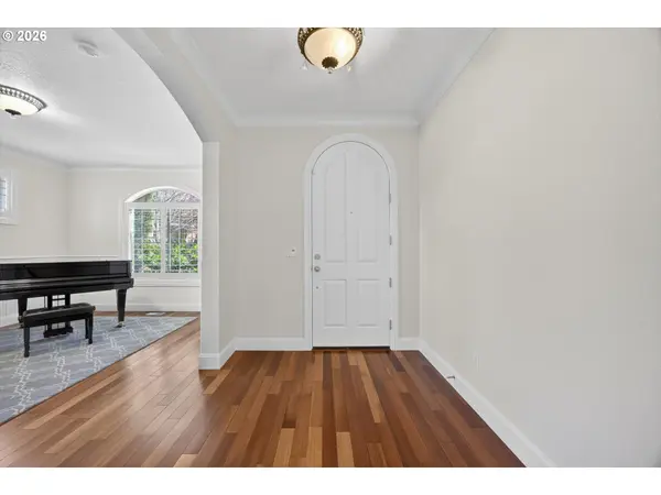 12615 SW 21ST CT, Lake Oswego, OR 97035