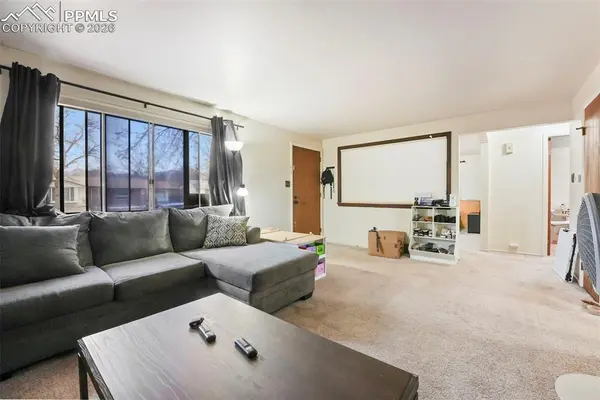 155 S Brentwood DR, Colorado Springs, CO 80910