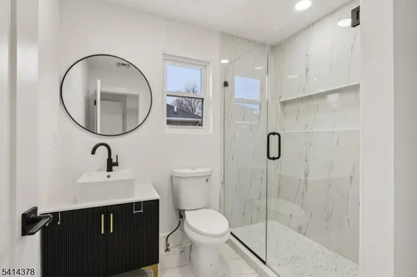 58 Fern St, Edison Twp., NJ 08817