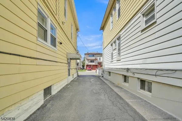 752-754 S Broad St, Elizabeth City, NJ 07202