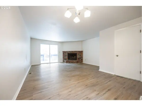 4921 SW 59TH AVE #4, Portland, OR 97221