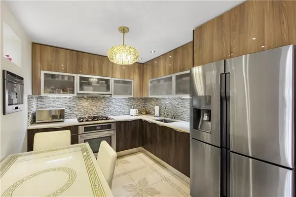 1228 64th ST #D, Brooklyn, NY 11219