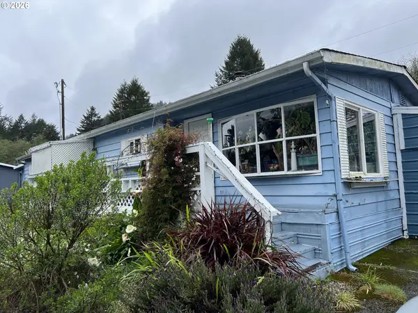 98825 PLEASANT HILL DR, Brookings, OR 97415