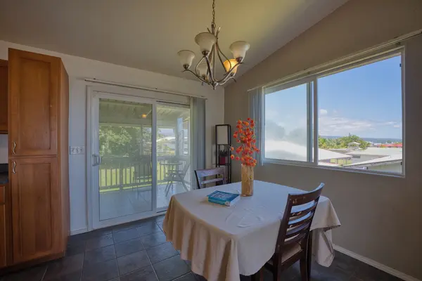 91 HOOMALU ST, Hilo, HI 96720