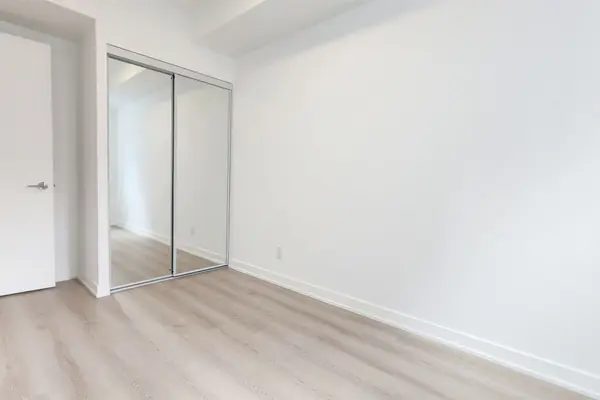 100 Queen ST E #303, Toronto C08, ON M5C 0B5