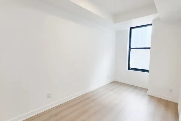 100 Queen ST E #303, Toronto C08, ON M5C 0B5