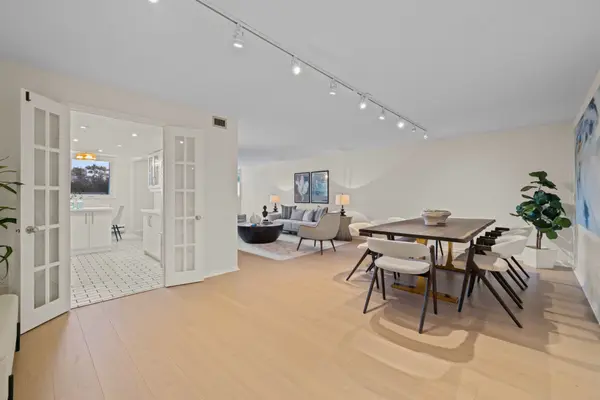 360 Bloor ST E #301, Toronto C09, ON M4W 3M3