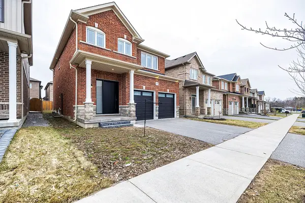 10 Moses CRES, Clarington, ON L1C 0T7