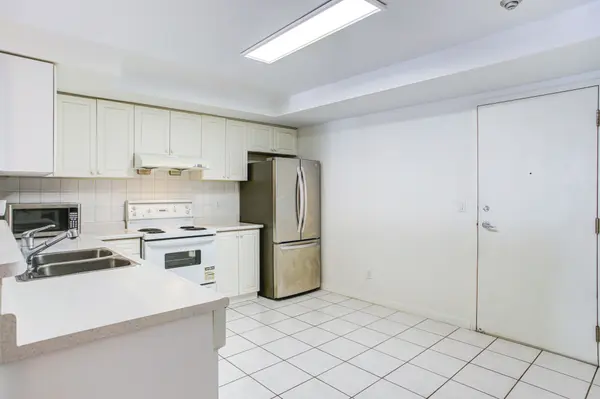 1881 McNicoll AVE #505, Toronto E05, ON M1V 5M2