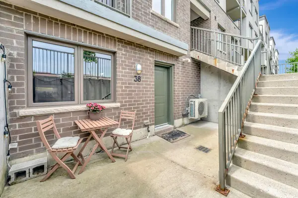 350 Fisher Mills RD #38, Cambridge, ON N3C 0G8