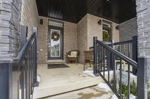 10 Owl LN, Haldimand, ON N3W 0G4