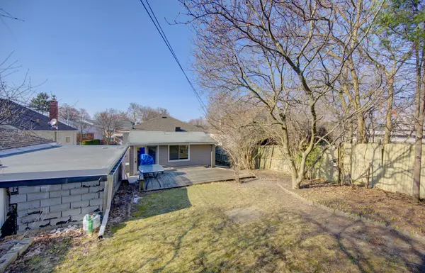 613 Guelph ST, Kitchener, ON N2H 5Y5