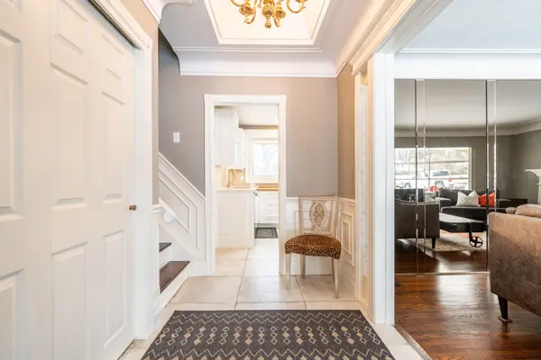 63 Cait CT, Hamilton, ON L5G 1M3