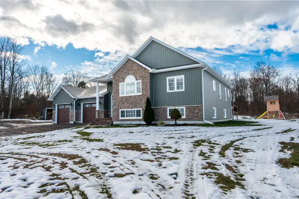 1557 Long Lake RD, Frontenac, ON K0H 2K0