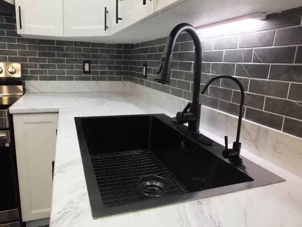 194 Haig RD #4, Belleville, ON K8N 0A8