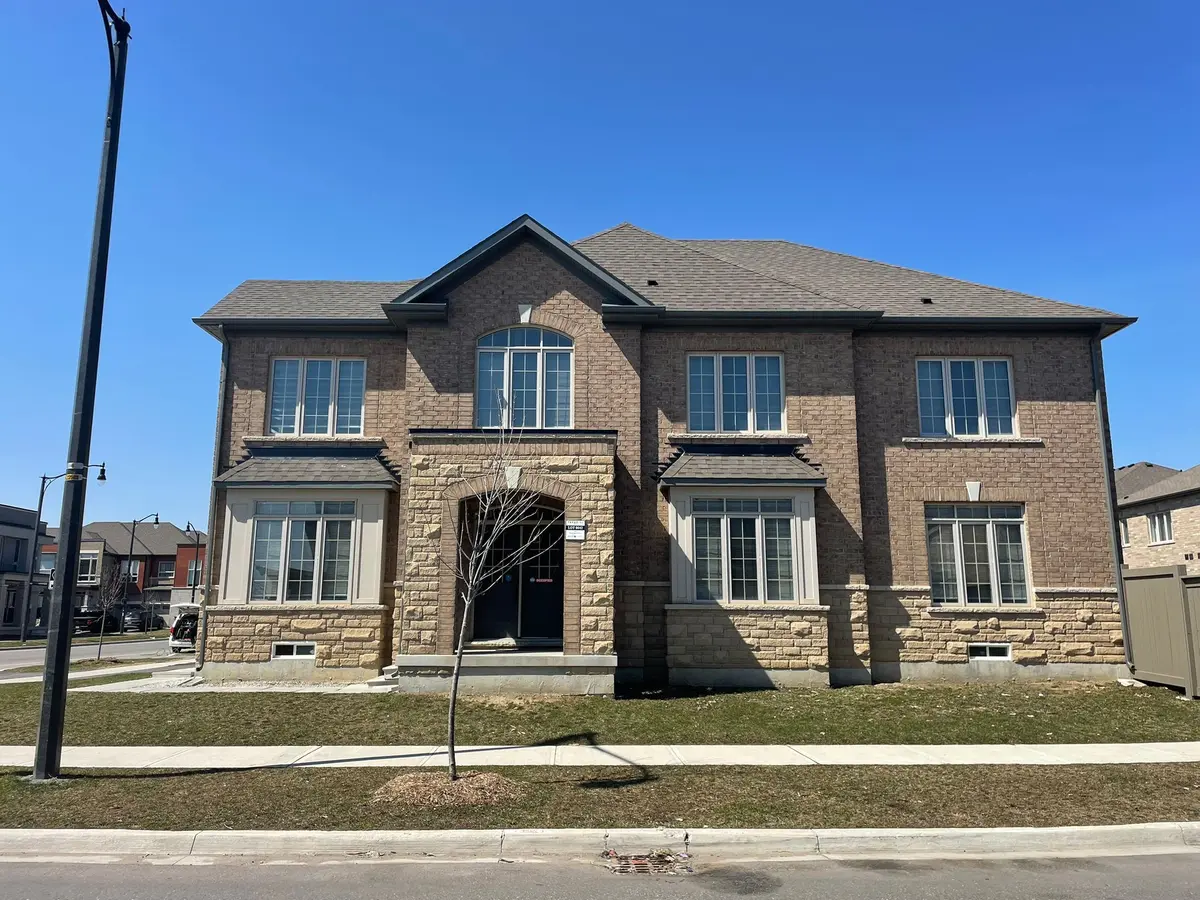 537 Veterans DR, Brampton, ON L7A 0C4
