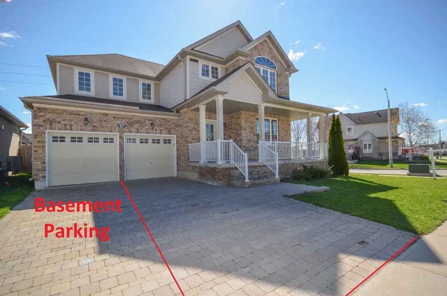 27 Thrushwood (Lower) DR #Lower Level, Barrie, ON L4N 0Z1