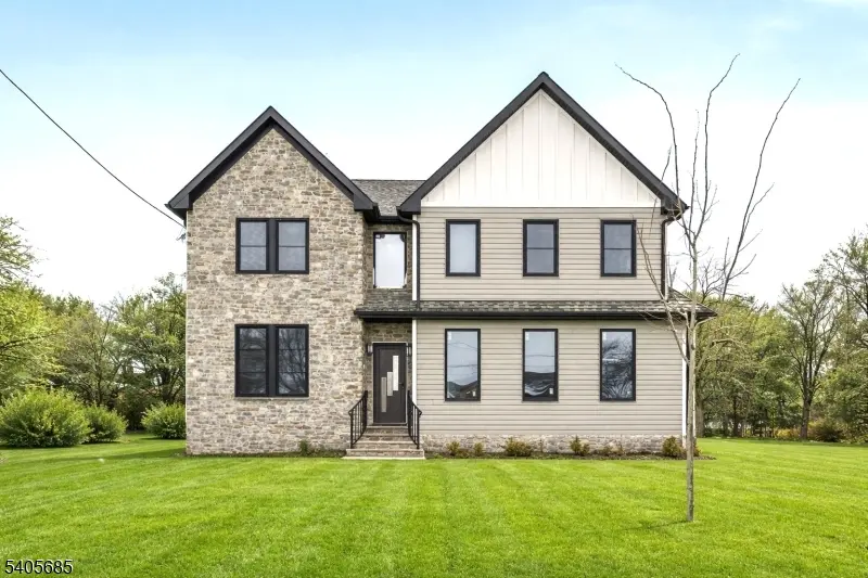 237B S Main St, Raritan Twp., NJ 08822