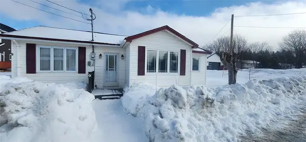 9 Country Path, Conception Bay South, NL A1W 4Y3