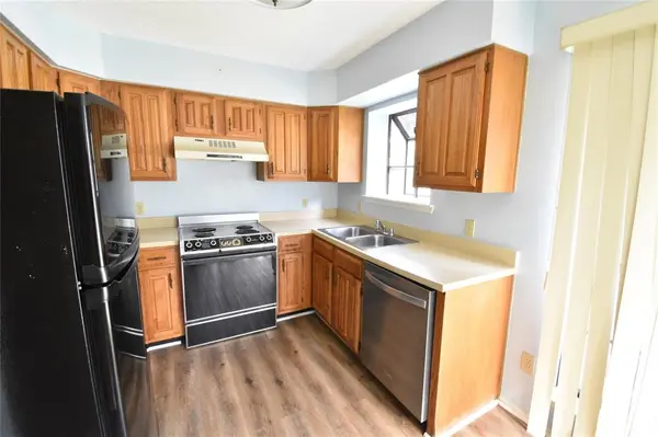 5454 Financial Plaza #13C, Shreveport, LA 71129