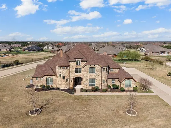 761 Kensington Drive, Mclendon Chisholm, TX 75032
