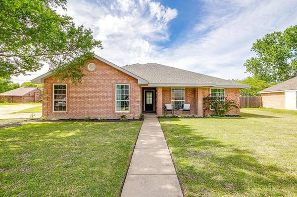 605 Rhonda, Italy, TX 76651