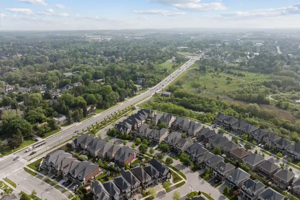 45 Robert Berry CRES, King, ON L7B 1L6