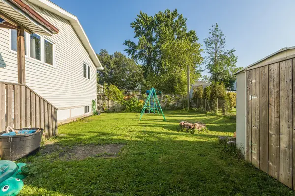 29 Lillian ST, Fort Erie, ON L2A 5M1