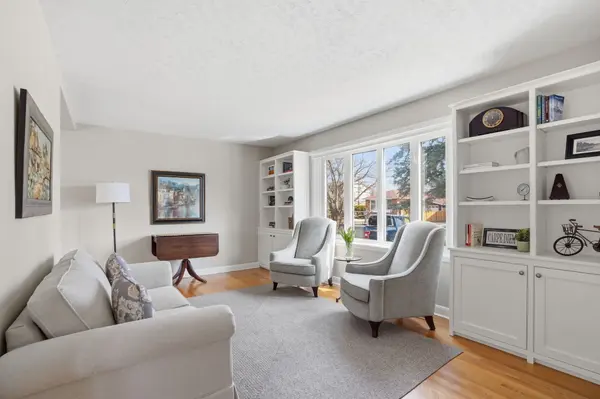 1298 Woodside DR, Belair Park - Copeland Park And Area, ON K2C 2G9