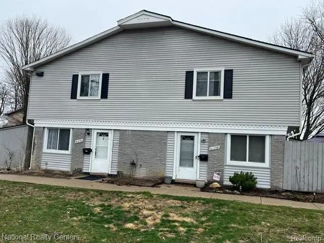 41292 N Woodbury Green DR, Van Buren Charter Township, MI 48111