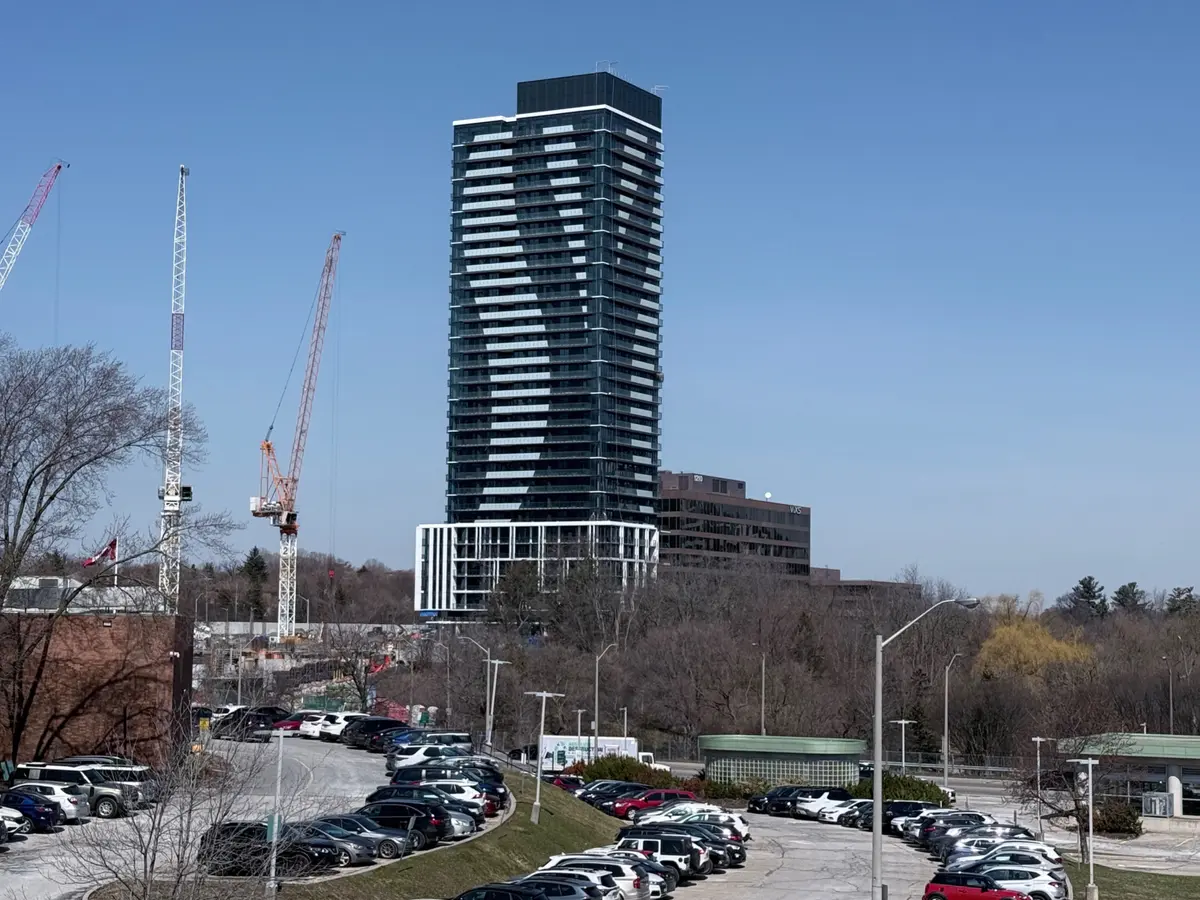 29 Green Trail CT #2005, Toronto C15, ON M2K 1E3