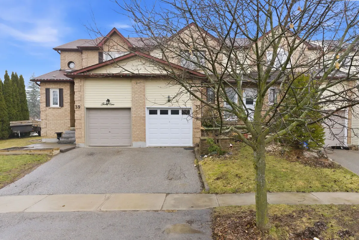 37 Moulton CT, Clarington, ON L1E 2W4
