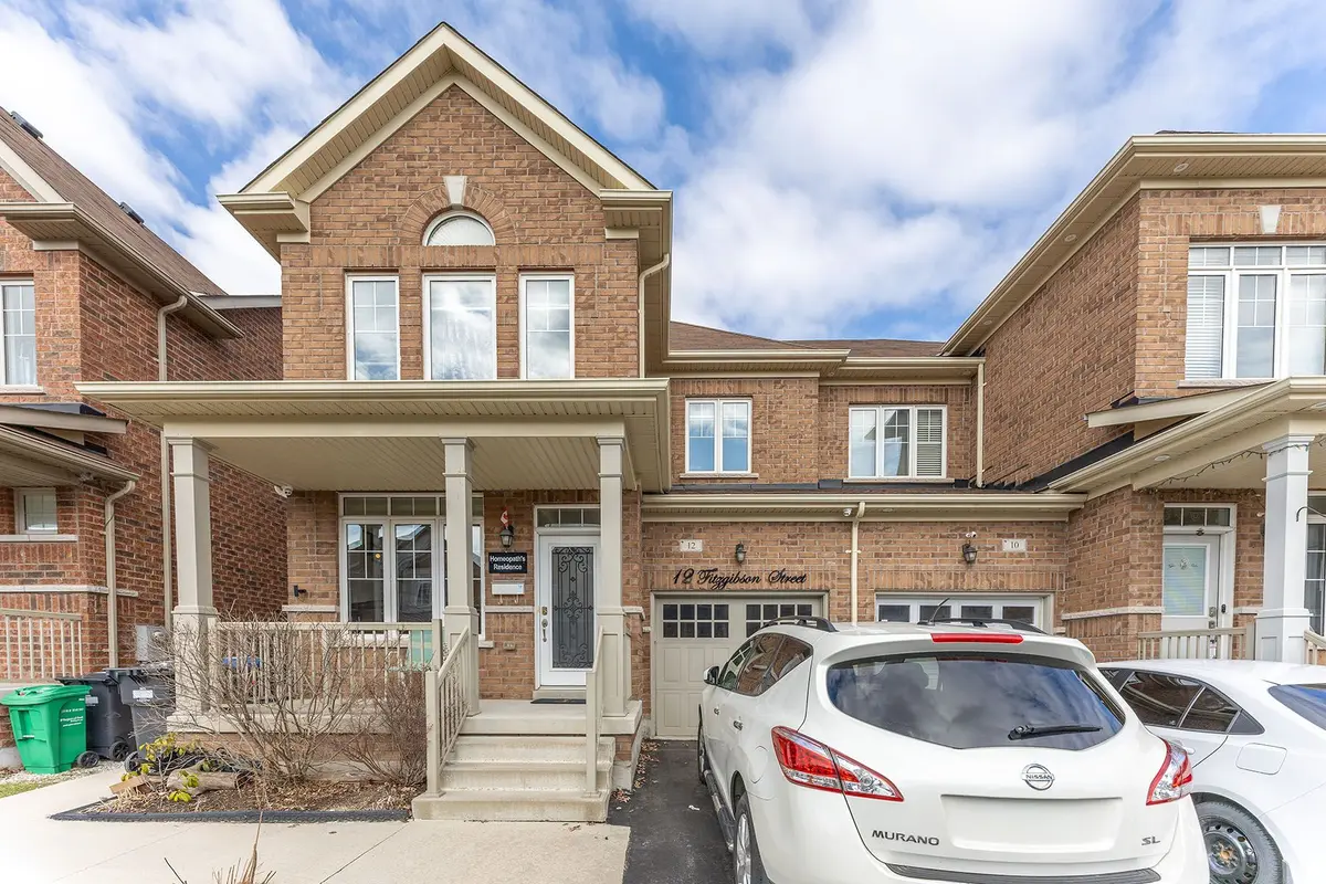 12 Fitzgibson ST, Brampton, ON L6Y 5Y5
