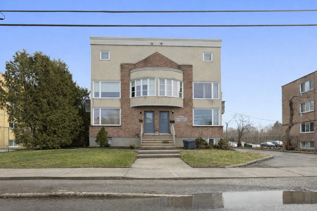 1204 Shillington AVE #8, Carlington - Central Park, ON K1Z 7Z4