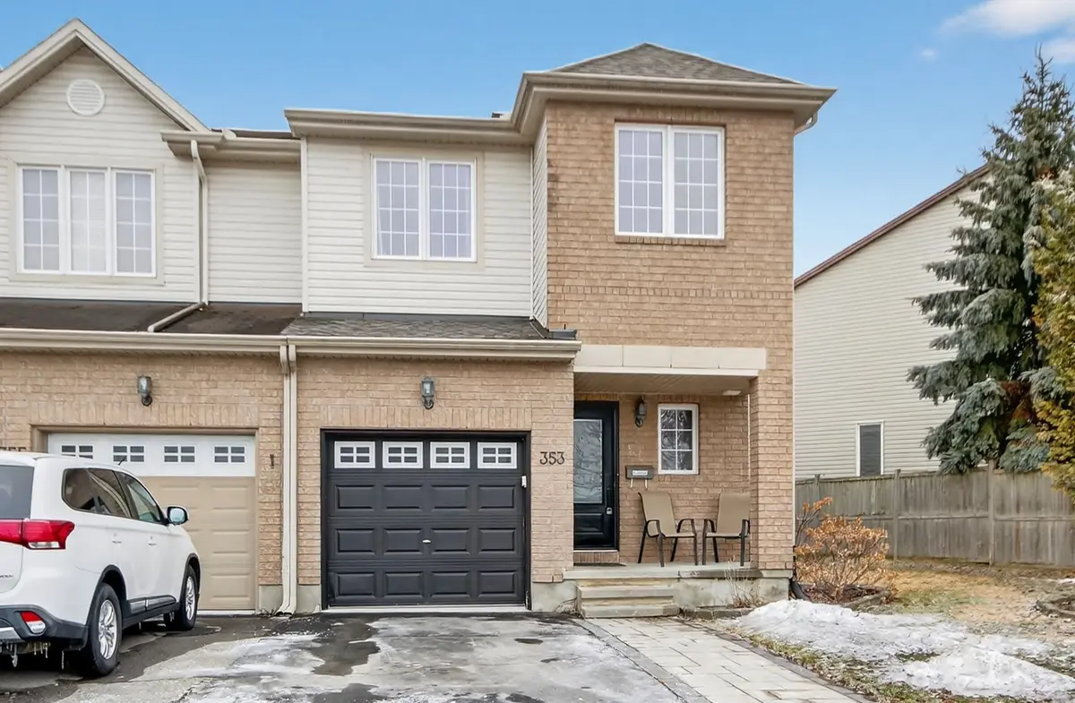 353 Brigitta ST, Kanata, ON K2S 0H9