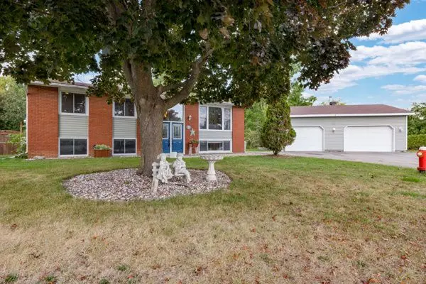 2 Armstrong PL, North Dundas, ON K0C 1H0