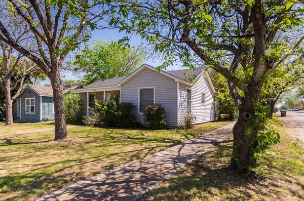 1630 McKenzie Avenue, Waco, TX 76708