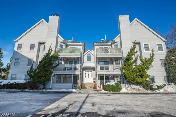 19 Crystal Ln #19, Paterson City, NJ 07501